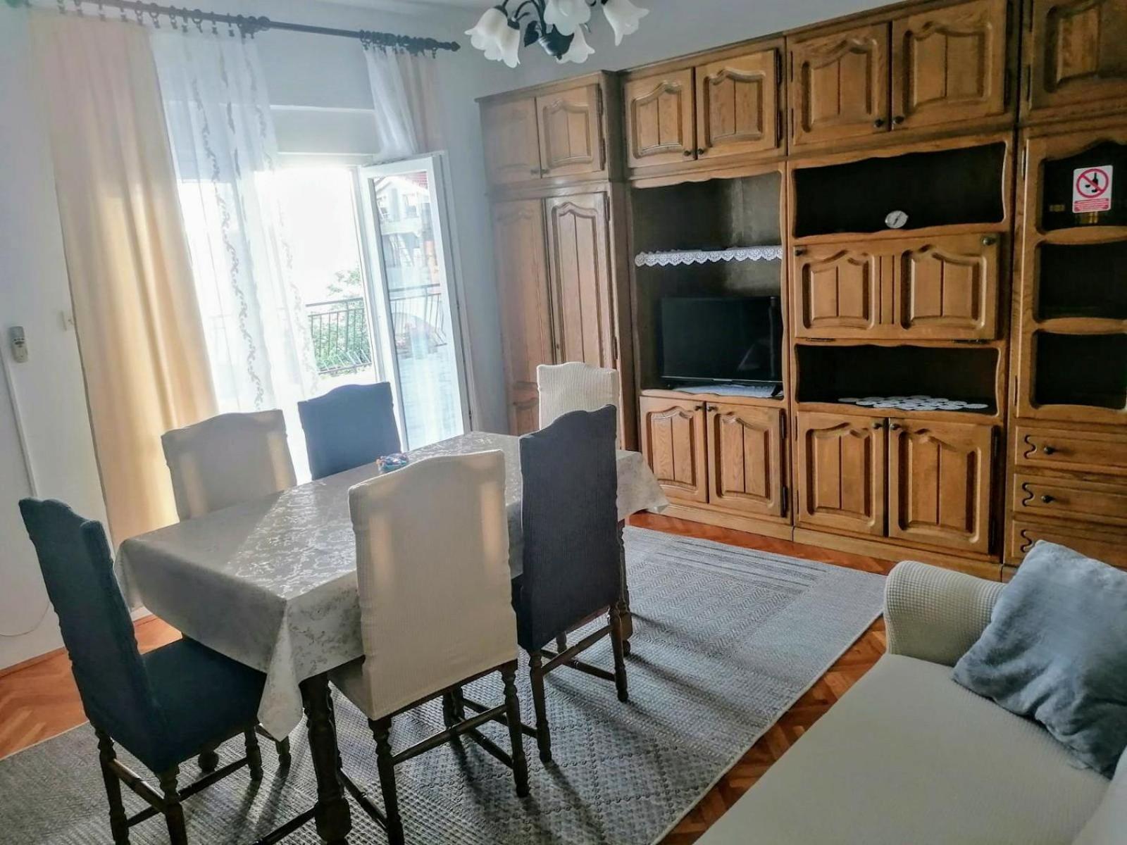 סנג' Apartman Tralje מראה חיצוני תמונה